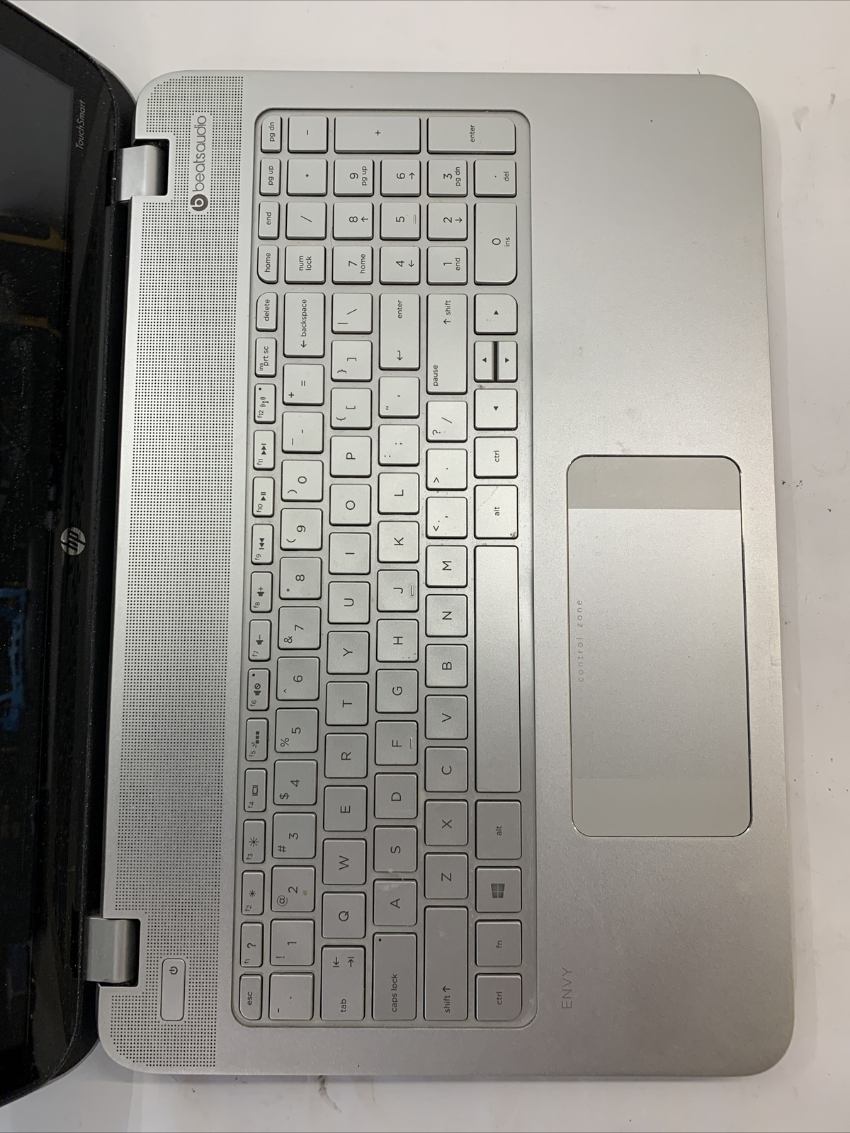 HP Envy. Laptop AMD A10-5750 2.50GHz 6GB RAM 500GB Bang&Olufsen, Beats OVERHEAT - Picture 4 of 12