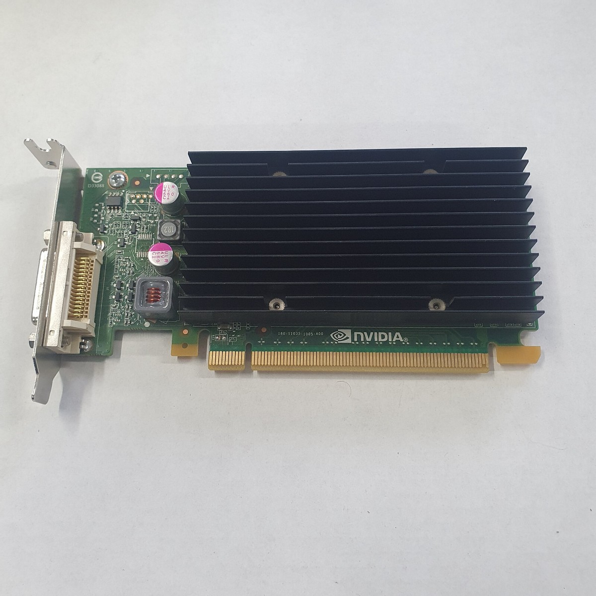 700578-001 LP HP NVIDIA NVS 300 512MB PCI-E X16 GRAPHICS CARD