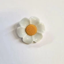 White and Yellow Daisy Shank Flower Buttons 18mm, 21mm, 40mm Crafts Knit clothes