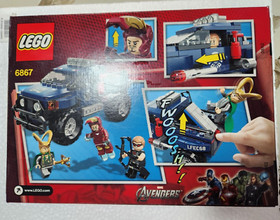 LEGO 6867 - MARVEL SUPER HEROES - LOKI'S COSMIC CUBE ESCAPE