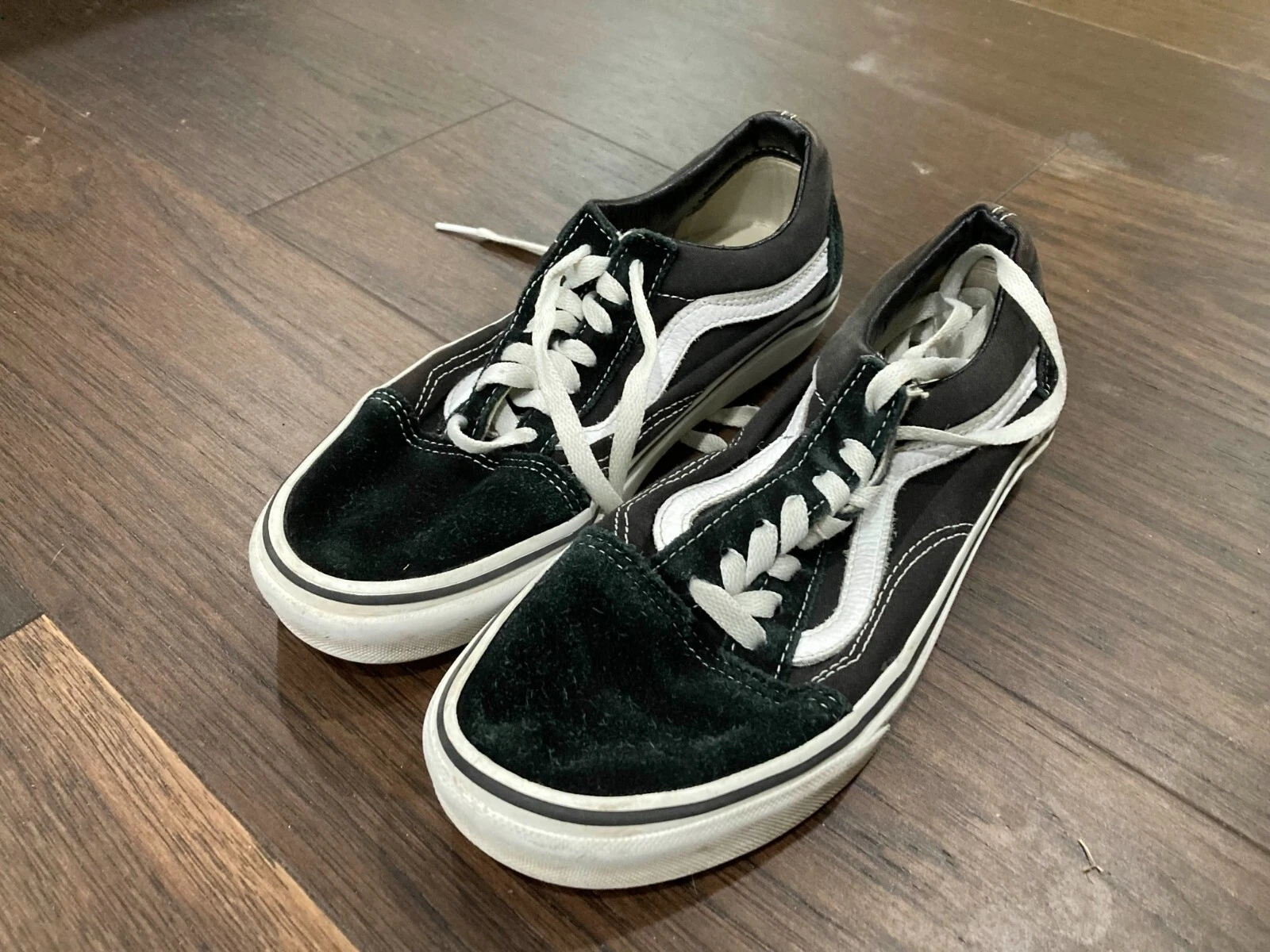 Scarpe da skater basse Vans Off The Wall nere e verdi taglia sconosciuta. J59