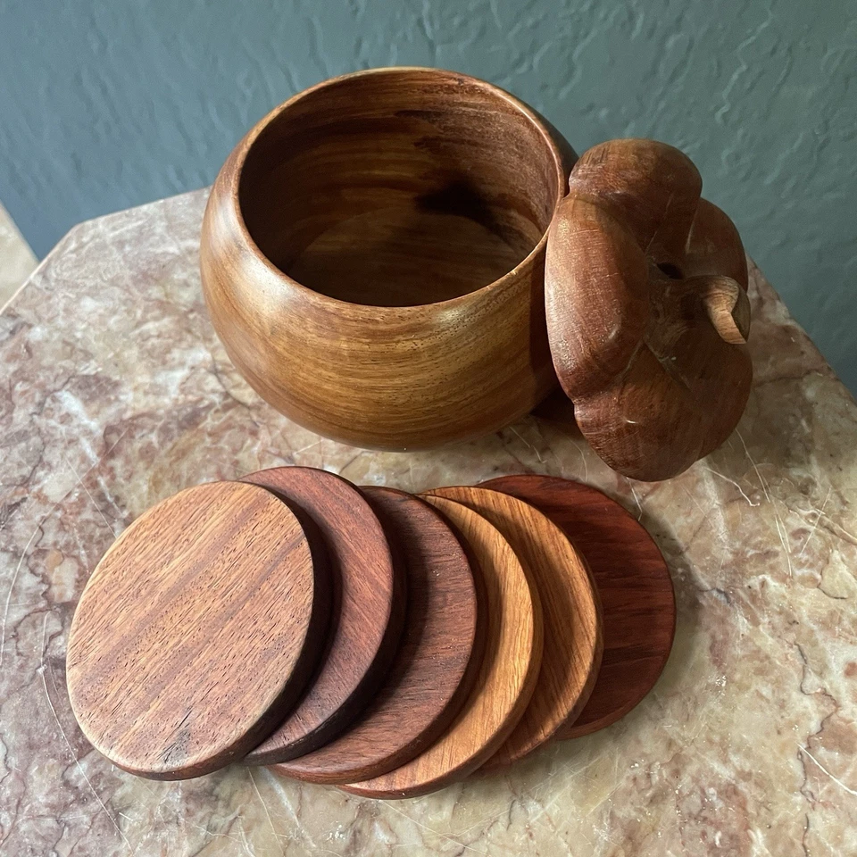 Soporte de berenjena vintage con posavasos: obras de arte de madera torneadas a mano Foto 2 de 4