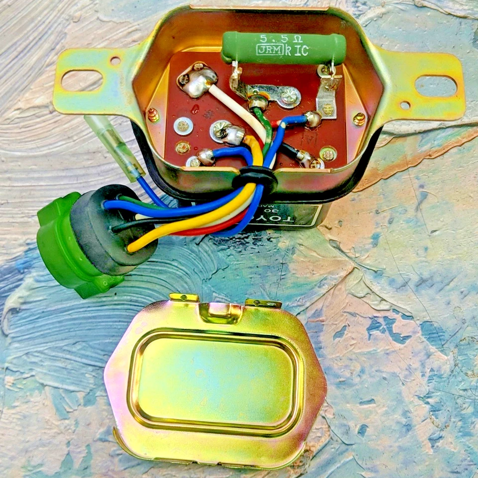 Regulador de voltaje Bosch 30526 para Toyota Celica Corolla Land Cruiser Tercel 12V Foto 2 de 4