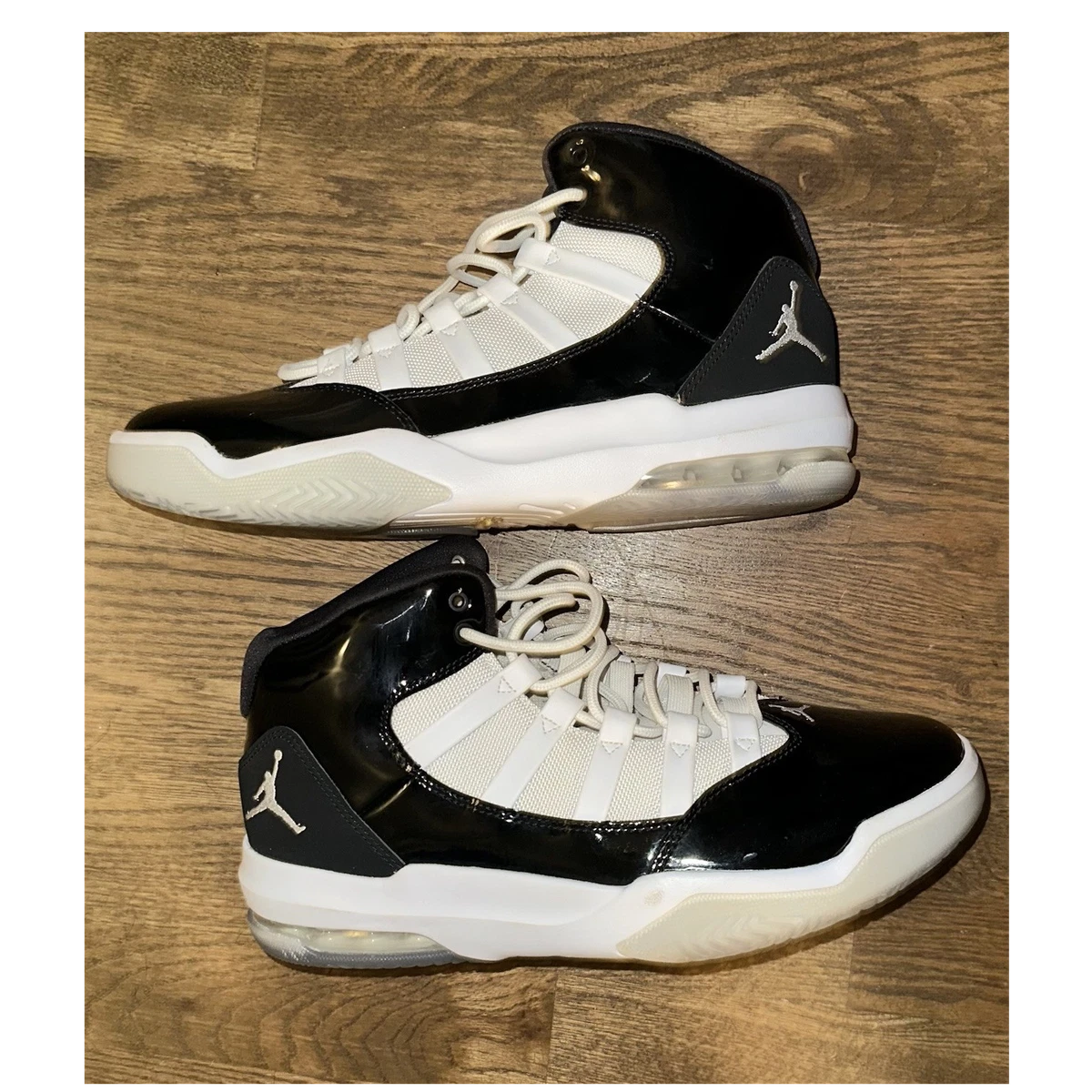 Jordan Max Aura White Black for sale | Authenticity  display picture 1