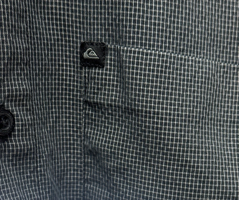 Camisa Quiksilver Para Hombre S Gris Rejilla Fina Manga Corta Bolsillo Abotonado Foto 4 de 4