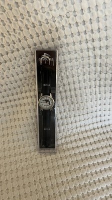 SeaWorld Quartz Watch 38mm Silver Tone Killer Whale Logo Black Leather Band