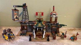 LEGO 70014 Legends of Chima: The Croc Swamp Hideout - 100% Complete with Manuals