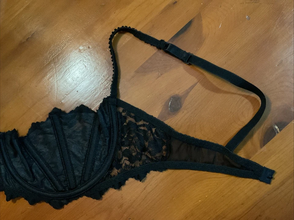 Vintage Intimate Attitudes Black Lace Open Cup Shelf Bra Size 42 Made In Panama - Image 4 of 4