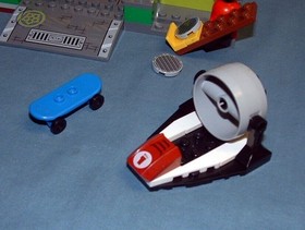 JUNIORS, TMNT: TURTLE LAIR SET 10699 - LEGO - 2014 - USED