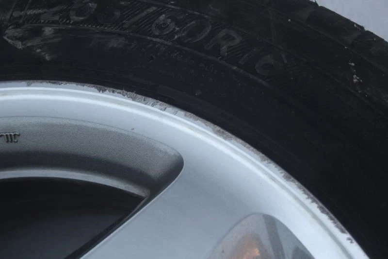 2003 ACURA TL ALLOY WHEEL 5 SPOKE 205 60 16 RIM WITH MICHELIN TIRE 10/32 TREAD - Image 2 of 4