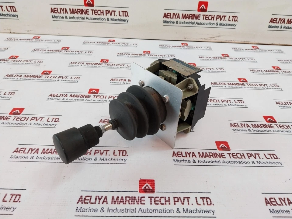 Telemecanique XKB-A Joystick Controller UTE C 63140 10A 1000VA - Image 4 of 4