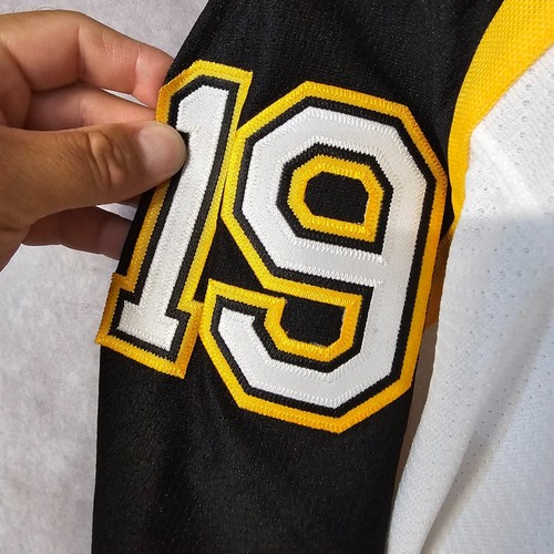 Vintage CCM Authentic NHL Boston Bruins Joe Thornton 19 White Jersey Mens M - Picture 4 of 12