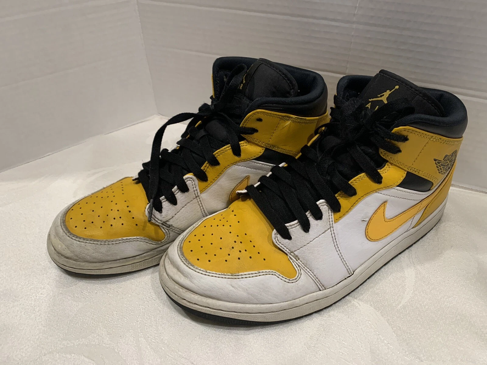 Jordan 1 Mid University G 2021 Men’s Size 10.5 L?k??