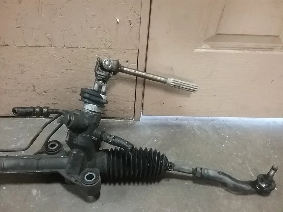 Mazda 2003-2005 conjunto de 6 barras y pinnion (sedán de 4 puertas) Foto 2 de 4