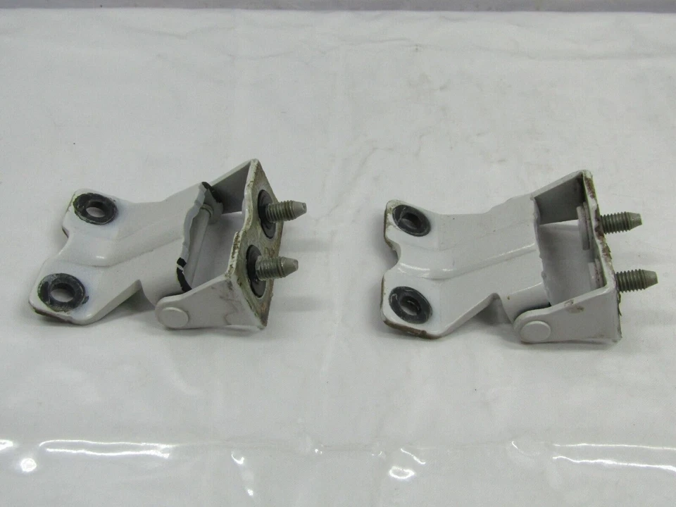 2005-2009 Subaru Outback Rear Hatch Liftgate Tailgate Hinge Set OEM - Image 4 of 4