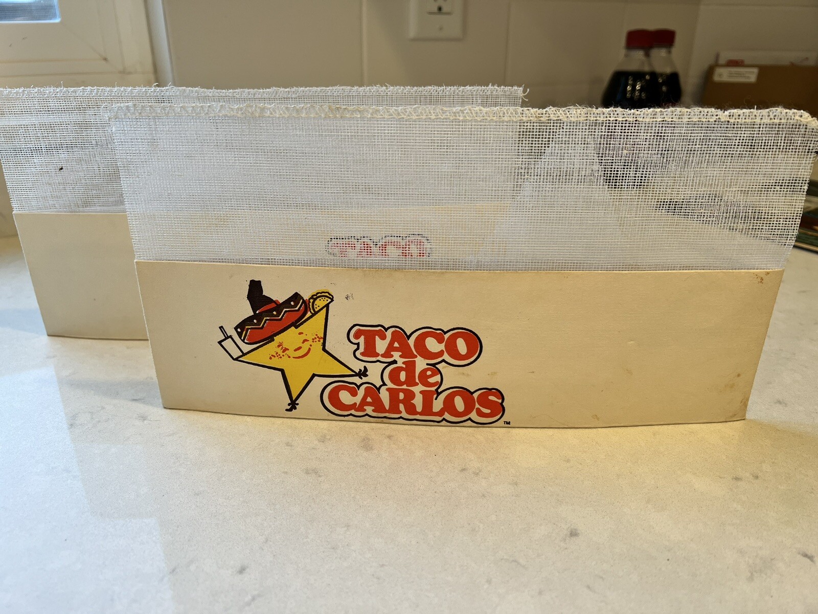 Vintage 2 Taco de Carlos Carls Jr. Paper Hats Manager… Gem