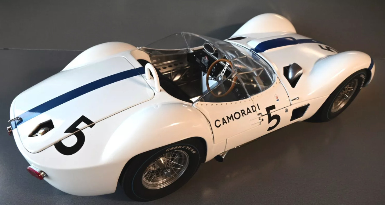 Maserati w/Engine & Wire Wheel Rims Custom Built1:12LARGE SCALE METAL BODY MODEL