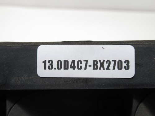 09-12 Chevrolet Traverse RL Quarter Panel Air Pressure Vent Grille 22693250 OEM - Picture 6 of 6