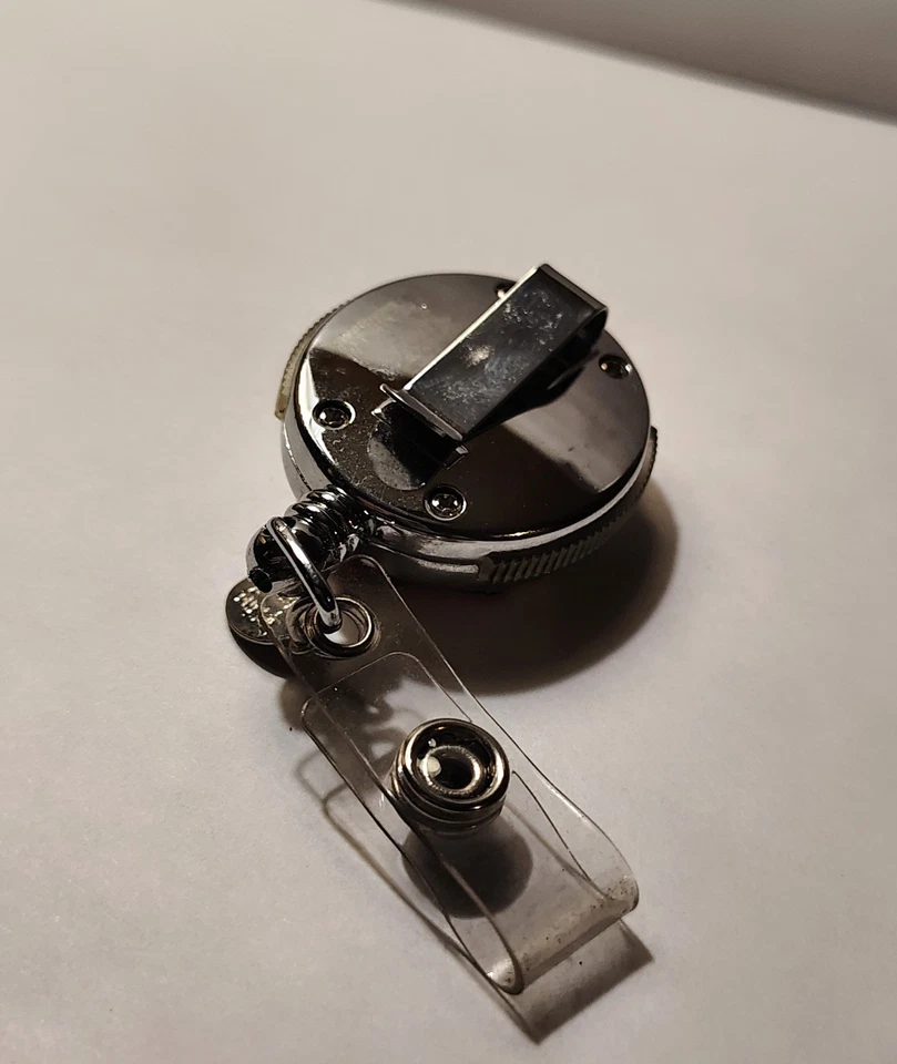 Delicado soporte de insignia retráctil Ladybug - etiqueta de cordón de carrete de insignia - clip de identificación de trabajo Foto 4 de 4