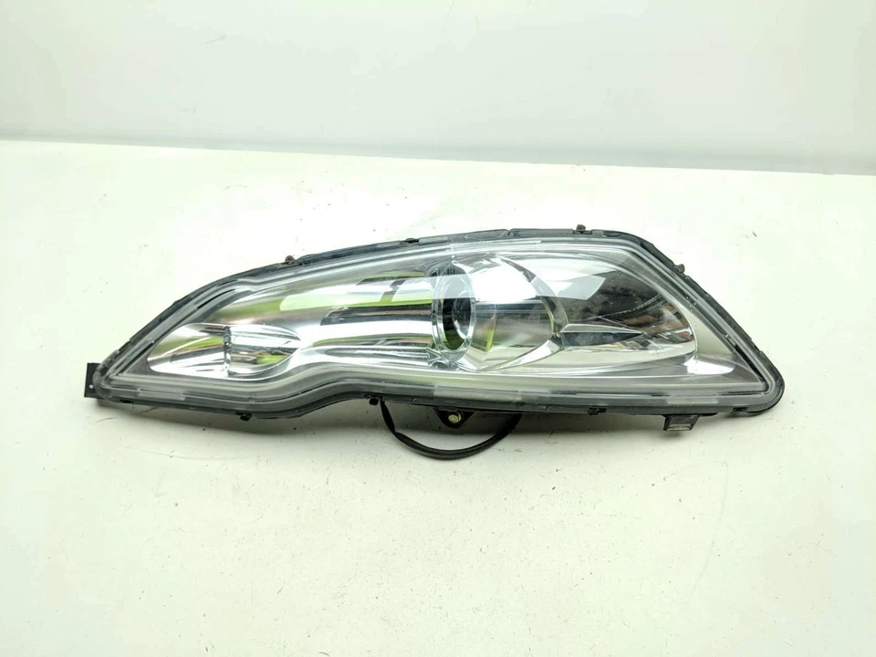 12 Can Am Spyder RT-S SE5 Front Right Fog Light Lamp - Image 2 of 4