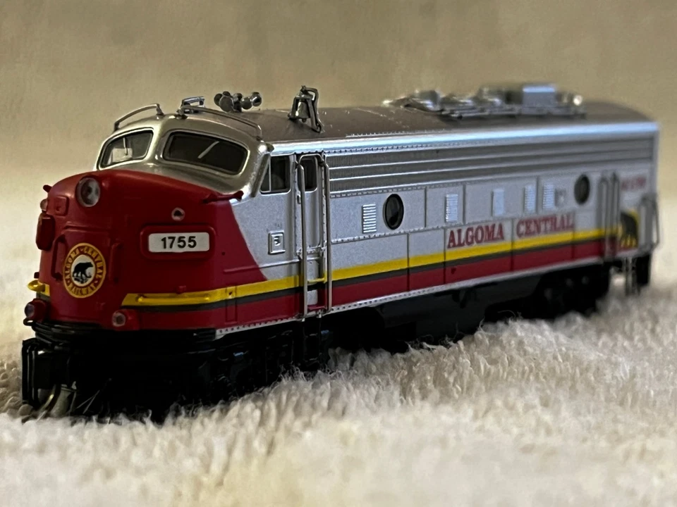 Rapido N Scale Algoma Central FP9A Locomotive with DCC and Sound - Image 4 of 4