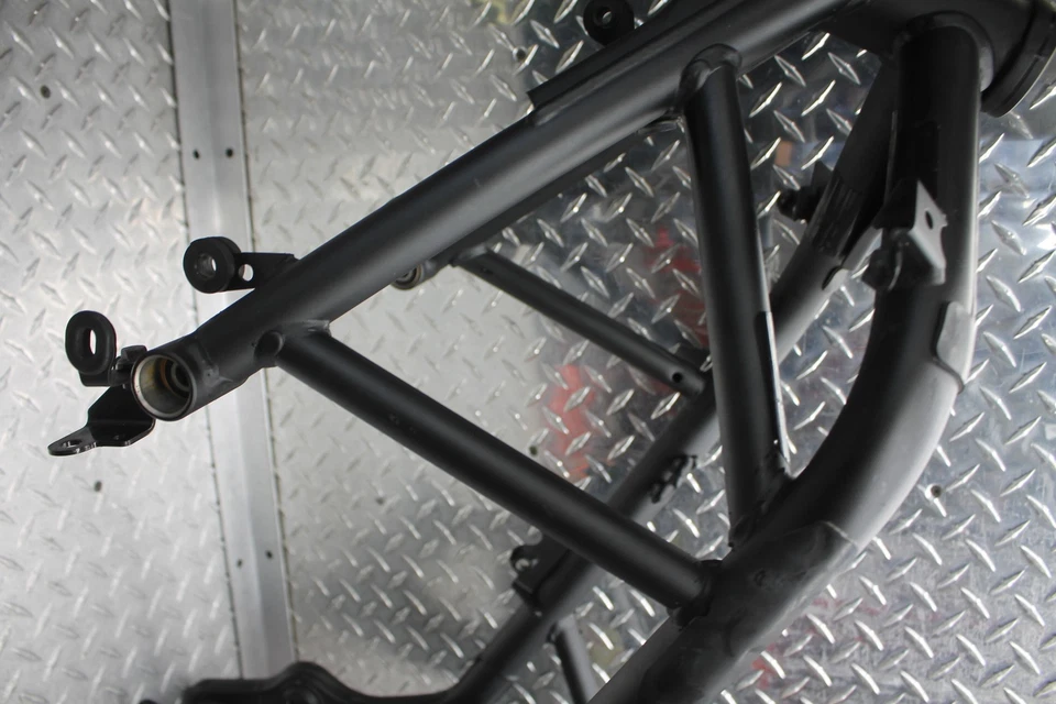 Yamaha YZF R3 2016 cuadro chasis CLN CLR EZY Foto 3 de 4