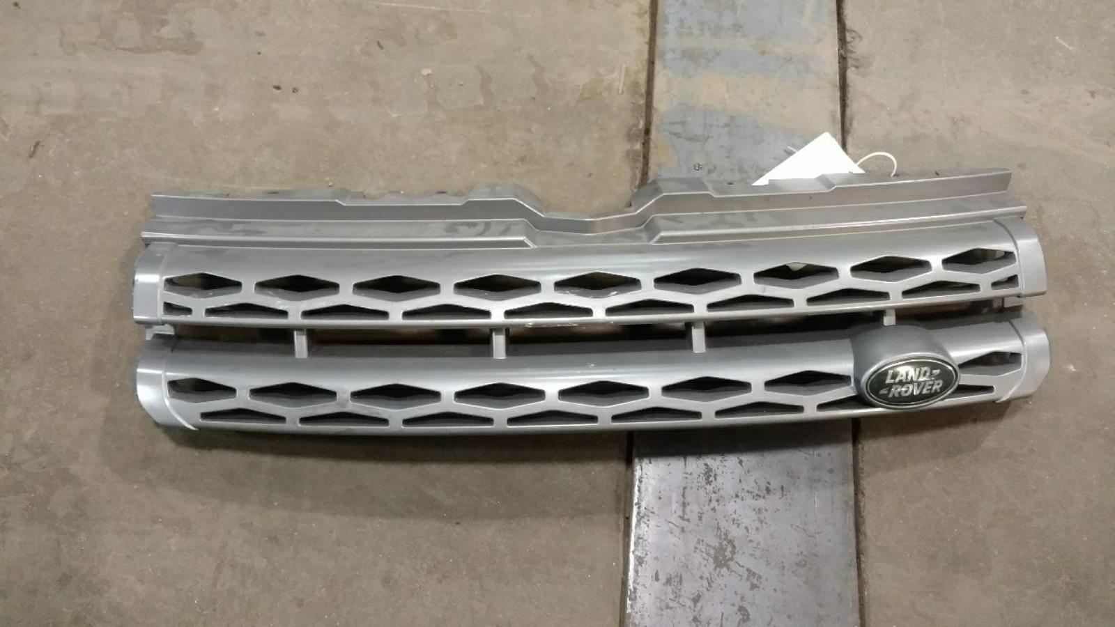 OEM Grille For Evoque Assy Gry W-Emblem Scuffs