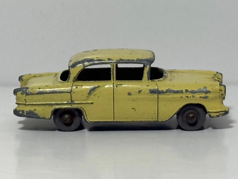 Matchbox Lesney No 45a Vauxhall Victor - Vintage 1958 Yellow Car (ID#655) - Image 4 of 4