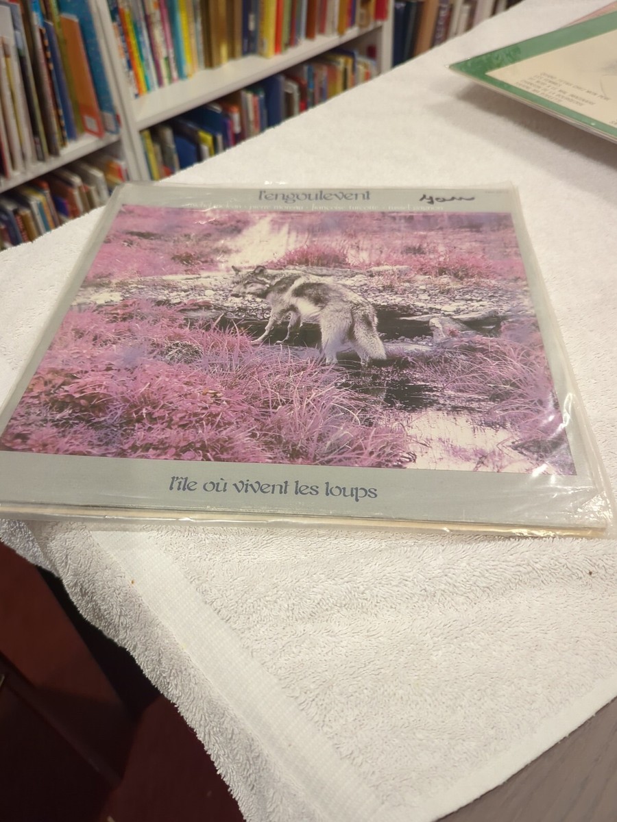L'Engoulevent L'Île Où Vivent Les Loups