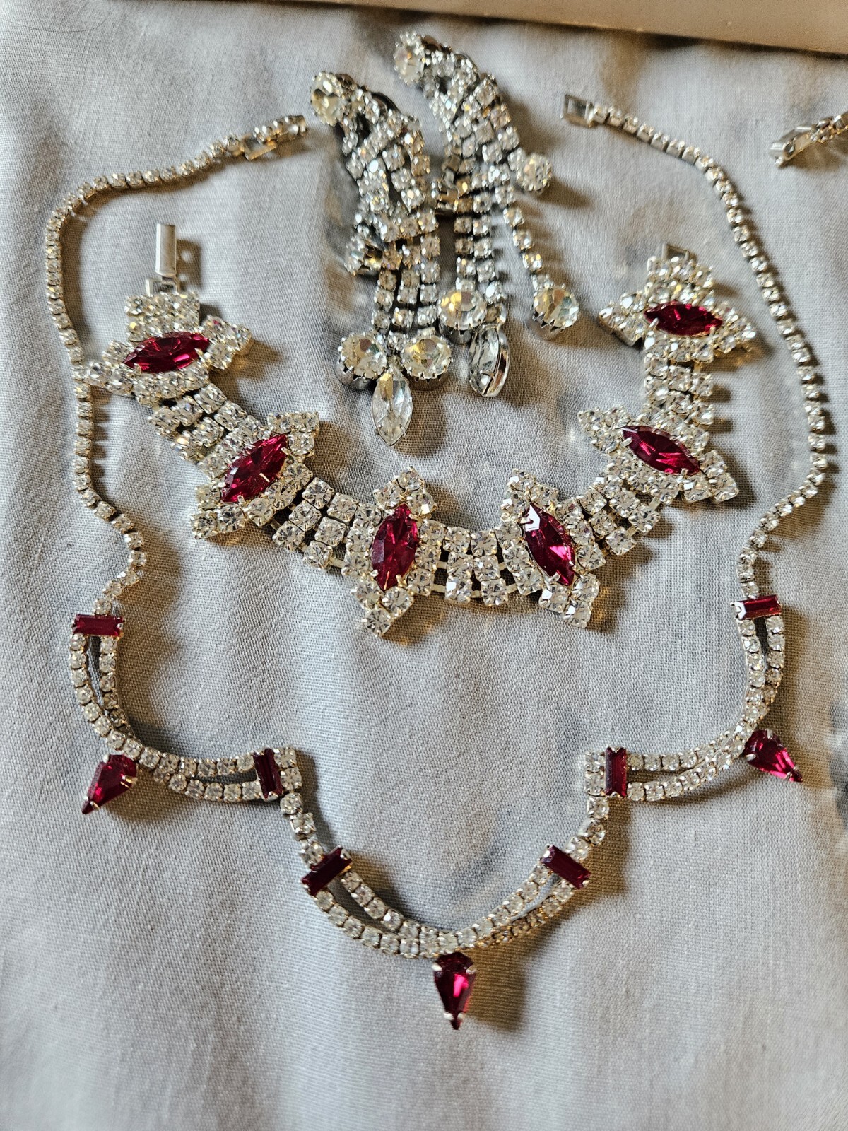 Vintage Jewelry Lot Rhinestone Crystal Earrings Duane Necklace Set