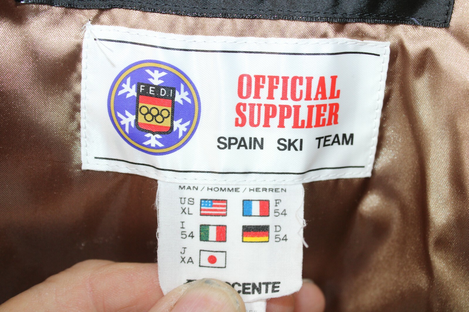 Vintage DESCENTE Spain Ski Team Jacket Snowboarding Retro Size XL back embroidry