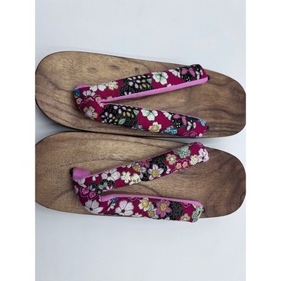 Vintage Japanese Geta Wooden Sandals Magenta Floral Fabric Straps Women Size 6-7