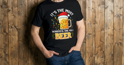 Männer  T-Shirt  Weihnachten Fest Christmas Time for Beer Angler Shirt Geschenk