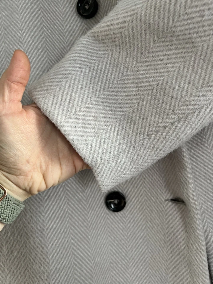 New Look Women's Coat Size 18 Grey And White Oversized With Pockets - Image 3 of 4