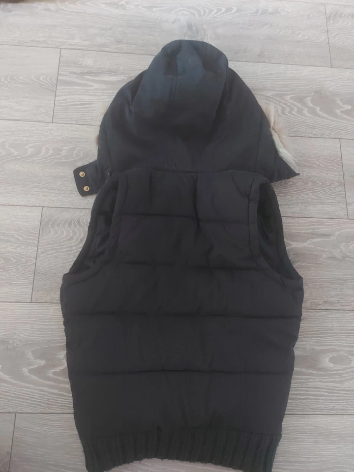 New Look Generation 915 Navy Gilet With Fur Hoodie - Image 4 of 4