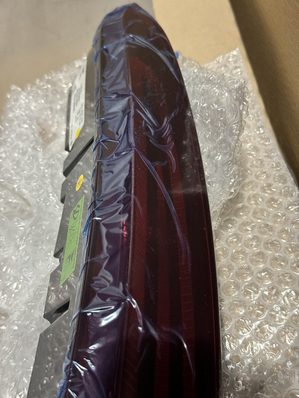 2019 - 2023 ASTON MARTIN VANTAGE OEM RIGHT Tail Light Assembly KY6313404BD