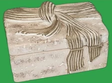 Jaru Heavy Cast Stone Ceramic Jewelry Trinket Box in Present Bow Motif Art Decor