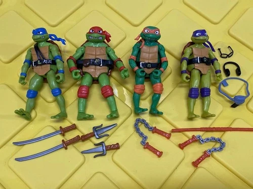 Teenage Mutant Ninja Turtle Lot of 4 Vtg Raphael,Leonardo,Mike, Don+weapons! S7