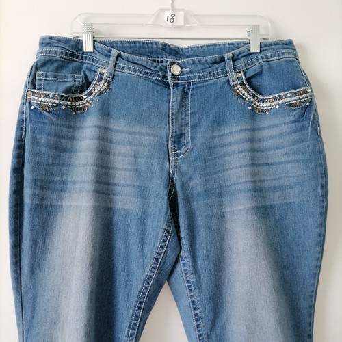 Faded Glory Womens Blue Mid Rise Rhinestone Pocket Cropped Denim Jeans Size 18W - Picture 2 of 6