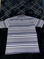 striped v neck t-shirt