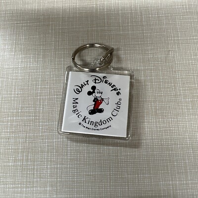WALT DISNEY MAGIC KINGDOM CLUB MICKEY MOUSE Keychain