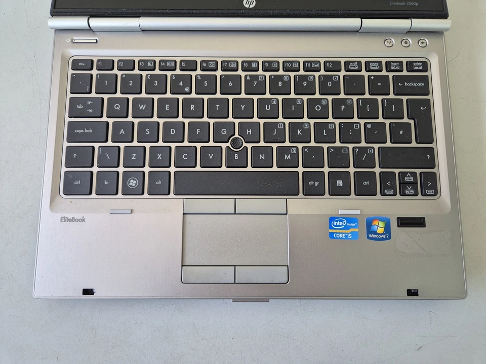 HP EliteBook 2560p · i5-2450M · 4GB · 320GB, photo 2 of 5