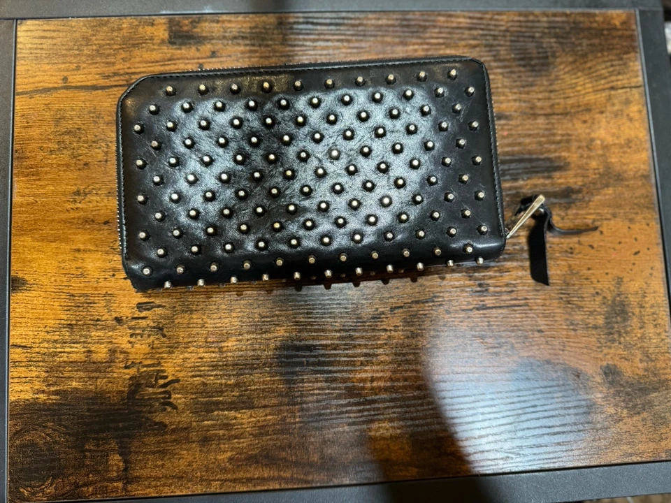 Cartera de cuero Jimmy Choo Carnaby con tachuelas negra Gunmetal Foto 2 de 4