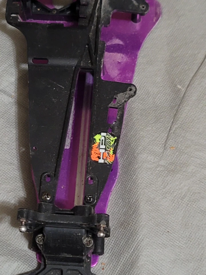 VINTAGE HPI 1/10 NITRO RS4 CHASSIS ORIGINAL DONT MISS OUT HARD TO FIND OG!!!!! - Image 3 of 4