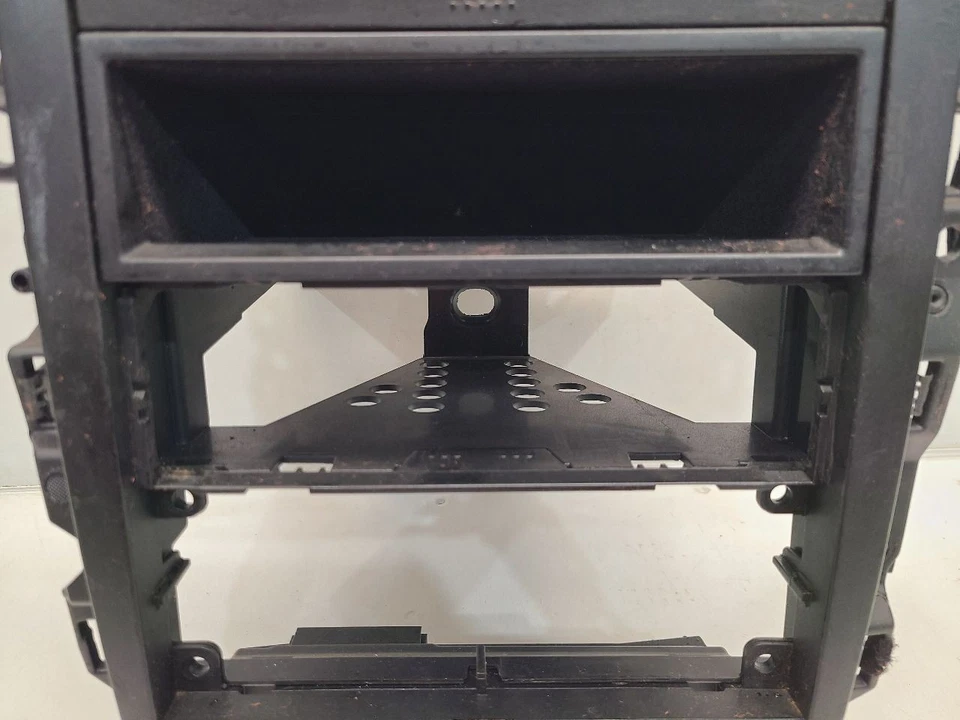 2001 VW Golf GL (Hatch) Center Dash Cup Holder & Cubby *Black* - Image 4 of 4