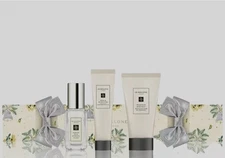 Jo Malone Christmas Cracker: English Pear Cologne, Wood Sage Body Wash, Peony