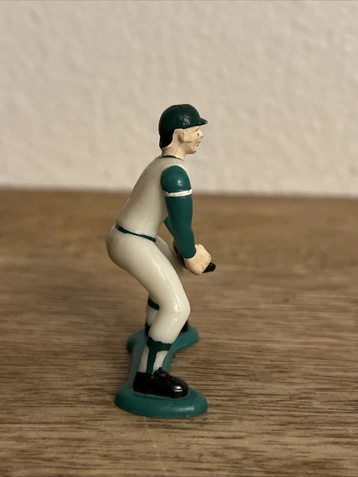 "Figura de béisbol de plástico Wilton de 2,5"" de colección 1981 juguete en base" Foto 3 de 4