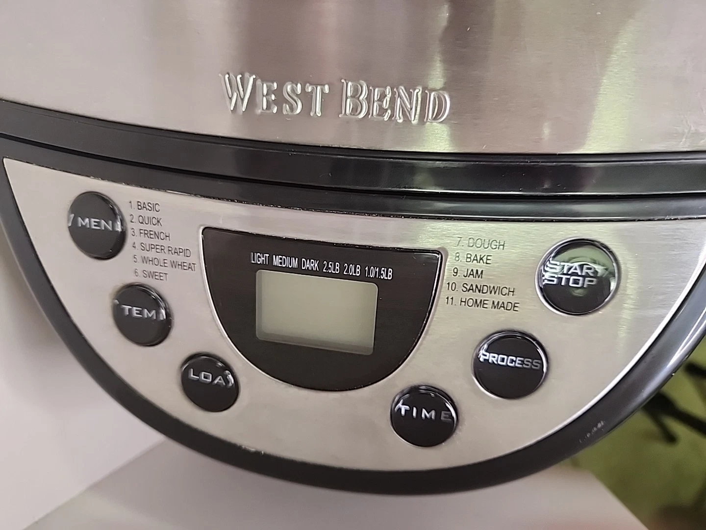 West Bend 41300 Dual Blade 2.5 lbs. Bread Maker & Dough Machine , multi-functio