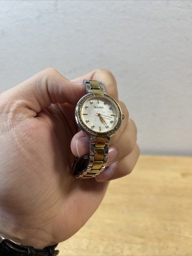 Bulova Diamond 98R172 Women Round Analog Two-Tone Diamonds Watch. Needs Battery! - Picture 2 of 6