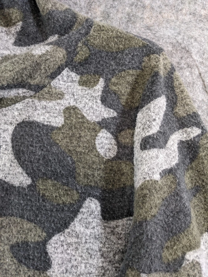 Sudadera con Capucha Almost Famous Para Mujer Grande Gris Verde Camuflaje Tejido Pullover Bolsillo Canguro Foto 2 de 4